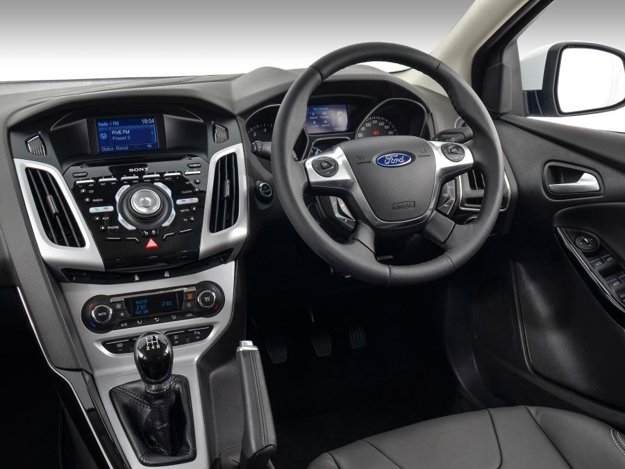  Ford Focus Sport 2014 года  (фото 3 из 11)